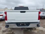 ✅ 2022 Chevrolet Silverado 2500HD Work Truck • VIN: 1GC2YLE7XNF267241 • Lot: 42639094. Wystawiony na IAAI z przebiegiem 89 583 mil. Bezpłatny archiwum sprzedaży aukcyjnych z USA i szczegółowy raport historii pojazdu na DreamBid. Zdjęcie 16.