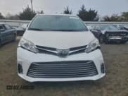 ✅ 2019 Toyota Sienna XLE • VIN: 5TDDZ3DC1KS224861 • Лот: 94473695. Опубликован ранее на Copart с пробегом 68 651 миль. Бесплатный доступ к архиву аукционных продаж из США и подробный отчёт об истории автомобиля на DreamBid. Изображение 5.
