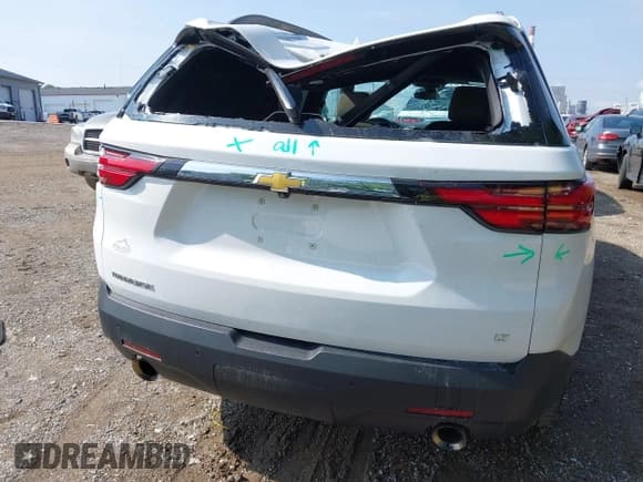 ✅ 2022 Chevrolet Traverse LT • VIN: 1GNERHKW3NJ110710 • Lot: 42376558. Wystawiony na IAAI z przebiegiem 79 115 mil. Bezpłatny archiwum sprzedaży aukcyjnych z USA i szczegółowy raport historii pojazdu na DreamBid. Zdjęcie 16.