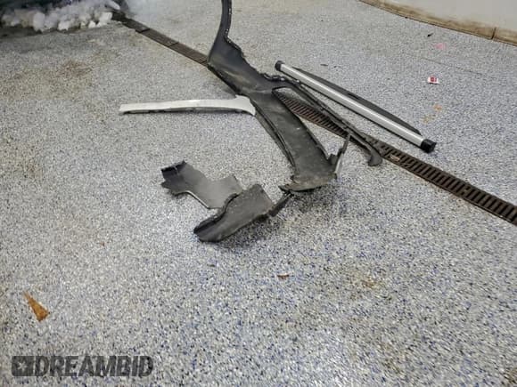 ✅ 2014 Kia Sorento LX • VIN: 5XYKTDA62EG520910 • Lot: 93643925. Wystawiony na Copart z przebiegiem Nie podano. Bezpłatny archiwum sprzedaży aukcyjnych z USA i szczegółowy raport historii pojazdu na DreamBid. Zdjęcie 13.