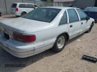 1994 Chevrolet Caprice z VIN 1G1BL52W6RR196607, wystawiony jako IAAI lot #42897998 z przebiegiem Nie podano mil oraz . Historia ofert i sprzedaży dostępna na DreamBid. Obrazek 4.