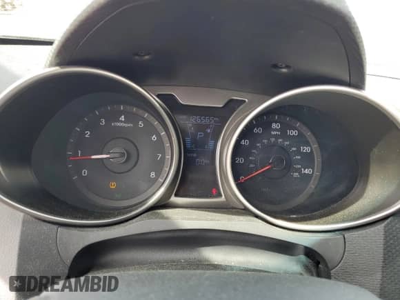 ✅ 2013 Hyundai Veloster RE:MIX • VIN: KMHTC6AD0DU134901 • Лот: 51508985. Размещён на Copart с пробегом 126 565 миль миль. Получите бесплатный доступ к архиву аукционных продаж из США и посмотрите подробный отчёт об истории автомобиля на DreamBid. Изображение 9.