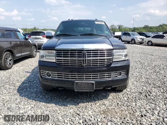 ✅ 2008 Lincoln Navigator • VIN: 5LMFU28568LJ08880 • Lot: 60415505. Listed on Copart with 146,634 mi. Free auction sales archive from the USA and detailed vehicle history report at DreamBid. Image 5.