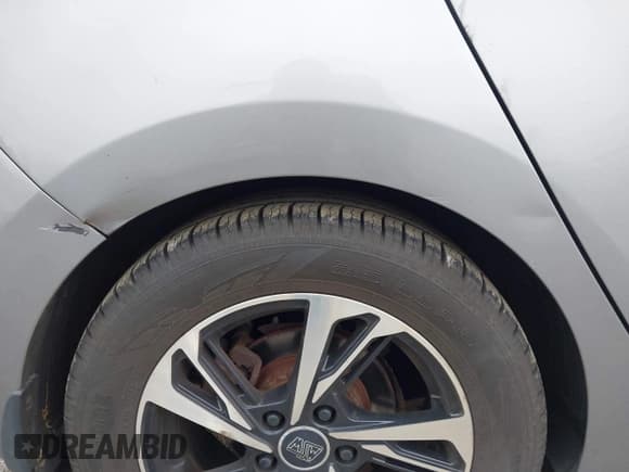 ✅ 2014 Hyundai Elantra • VIN: KMHD35LH2EU173814 • Lot: 43545766. Listed on IAAI with 131,538 mi. Free auction sales archive from the USA and detailed vehicle history report at DreamBid. Image 15.