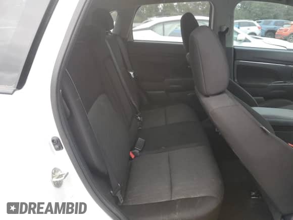 2020 Mitsubishi Outlander ES z VIN JA4AP3AU3LU019863, wystawiony jako Copart lot #84473115 z przebiegiem 120 341 mil mil oraz Szkoda całkowita • Salvage title. Historia ofert i sprzedaży dostępna na DreamBid. Obrazek 11.