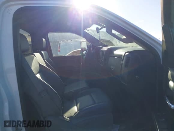 ✅ 2015 Chevrolet Silverado 2500HD Work Truck • VIN: 1GB0KUEG2FZ524038 • Лот: 43665724. Опубликован ранее на IAAI с пробегом 246 499 миль. Бесплатный доступ к архиву аукционных продаж из США и подробный отчёт об истории автомобиля на DreamBid. Изображение 5.