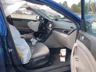 2016 Hyundai Sonata Sport with VIN 5NPE34AF8GH260361, listed as a IAAI auction lot 43336466 with 113,179 mi miles and . Bid and sale history available at DreamBid. Image 5.