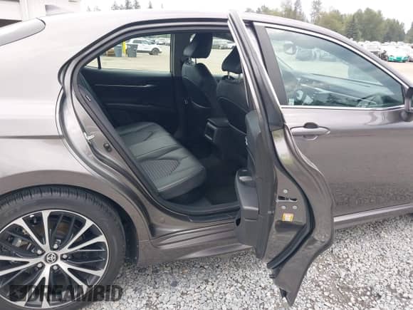 2020 Toyota Camry Hybrid SE с VIN 4T1J31AK2LU541514, выставлен на аукционе IAAI как лот 43090509 с пробегом 92 438 миль миль и . История ставок и продаж доступна на DreamBid. Изображение 8.