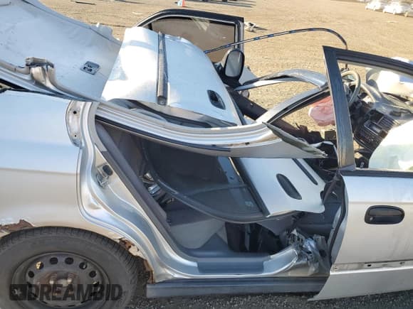 ✅ 1998 Honda Civic DX • VIN: 2HGEJ6625WH535233 • Lot: 84478615. Listed on Copart with 185,587 mi. Free auction sales archive from the USA and detailed vehicle history report at DreamBid. Image 10.