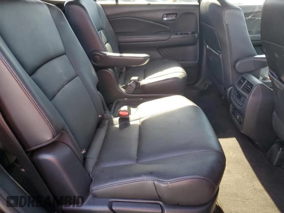 ✅ 2022 Honda Pilot Touring 7-Passenger • VIN: 5FNYF6H68NB014783 • Lot: 84966645. Listed on Copart with 25,769 mi. Free auction sales archive from the USA and detailed vehicle history report at DreamBid. Image 11.
