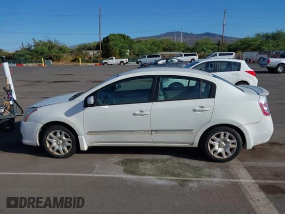 ✅ 2011 Nissan Sentra • VIN: 3N1AB64P4BL647622 • Lot: 43418778. Listed on IAAI with 126,442 mi. Free auction sales archive from the USA and detailed vehicle history report at DreamBid. Image 14.