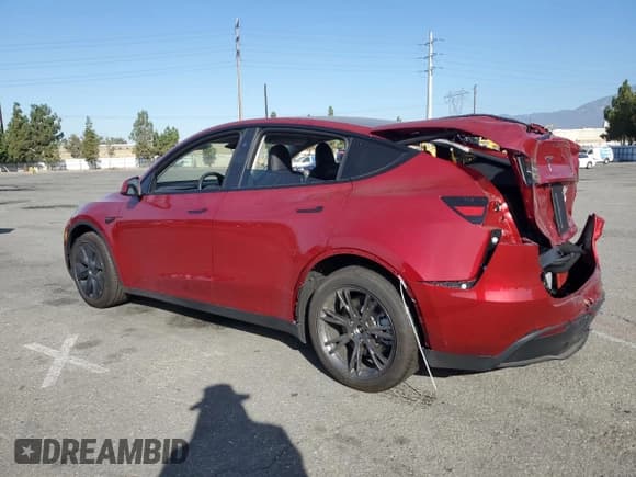 ✅ 2025 Tesla Model Y Long Range • VIN: 7SAYGDED9SF317722 • Лот: 69481475. Опубликован ранее на Copart с пробегом 5 226 миль. Бесплатный доступ к архиву аукционных продаж из США и подробный отчёт об истории автомобиля на DreamBid. Изображение 2.