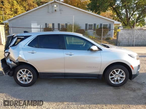 2022 Chevrolet Equinox LT z VIN 3GNAXKEV5NL253607, wystawiony jako IAAI lot #43227377 z przebiegiem 37 421 mil mil oraz . Historia ofert i sprzedaży dostępna na DreamBid. Obrazek 13.