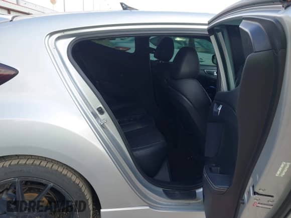 2015 Hyundai Veloster Turbo R-Spec with VIN KMHTC6AE0FU225114, listed as a IAAI auction lot 43236842 with 144,138 mi miles and . Bid and sale history available at DreamBid. Image 8.