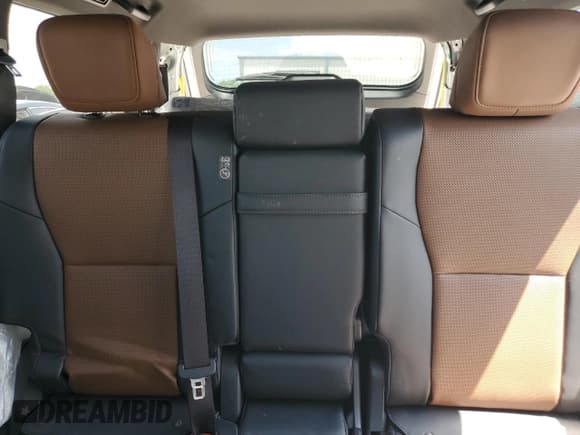 ✅ 2025 Lexus GX 550 Premium • VIN: JTJTBCDX4S5038091 • Lot: 62009075. Listed on Copart with 9,312 mi. Free auction sales archive from the USA and detailed vehicle history report at DreamBid. Image 10.