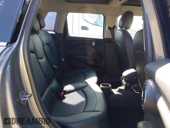 ✅ 2018 MINI Hardtop 4 Door Cooper • VIN: WMWXU1C53J2F79586 • Lot: 43631374. Listed on IAAI with 115,245 mi. Free auction sales archive from the USA and detailed vehicle history report at DreamBid. Image 8.