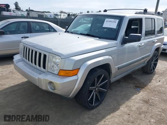 ✅ 2006 Jeep Commander • VIN: 1J8HH48N86C254171 • Лот: 41491426. Опубликован ранее на IAAI с пробегом 194 341 миль. Бесплатный доступ к архиву аукционных продаж из США и подробный отчёт об истории автомобиля на DreamBid. Изображение 2.