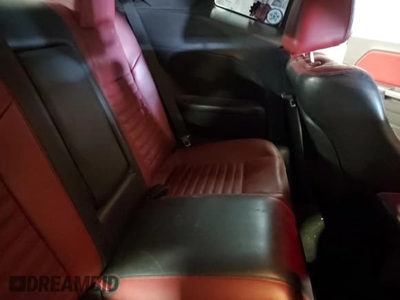 ✅ 2014 Dodge Challenger SXT Plus • VIN: 2C3CDYAG5EH181874 • Lot: 75303464. Wystawiony na Copart z przebiegiem 152 085 mil. Bezpłatny archiwum sprzedaży aukcyjnych z USA i szczegółowy raport historii pojazdu na DreamBid. Zdjęcie 10.