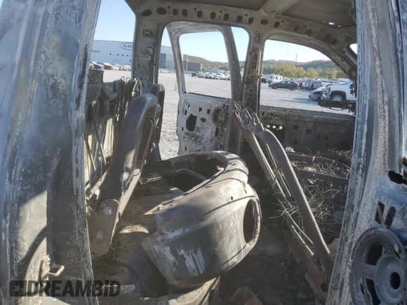 2005 Dodge 3500 SLT z VIN 3D7MR48C55G819222, wystawiony jako Copart lot #75863914 z przebiegiem Nie podano mil oraz Nie do naprawy • Non repairable. Historia ofert i sprzedaży dostępna na DreamBid. Obrazek 10.