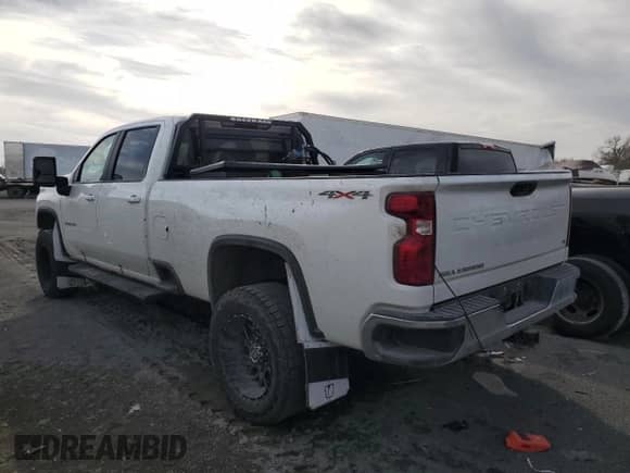 2021 Chevrolet Silverado 3500HD LT z VIN 1GC4YTEY7MF290086, wystawiony jako Copart lot #45716475 z przebiegiem 110 374 mil mil oraz Czysty tytuł • Clean title. Historia ofert i sprzedaży dostępna na DreamBid. Obrazek 2.