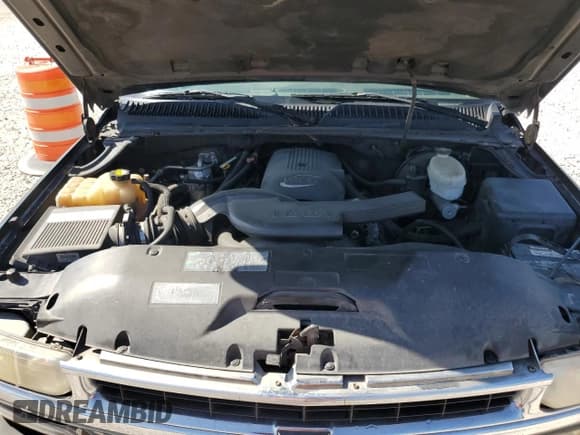 ✅ 2003 Chevrolet Tahoe LS • VIN: 1GNEC13V43R249533 • Lot: 51801025. Wystawiony na Copart z przebiegiem 422 286 mil. Bezpłatny archiwum sprzedaży aukcyjnych z USA i szczegółowy raport historii pojazdu na DreamBid. Zdjęcie 12.