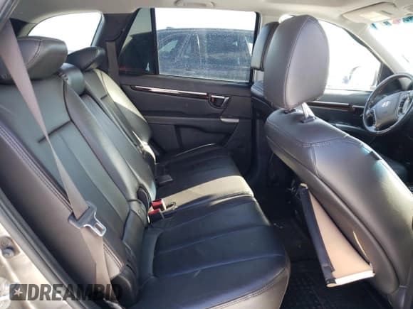 ✅ 2012 Hyundai Santa Fe SE • VIN: 5XYZHDAG8CG122087 • Lot: 87845555. Listed on Copart with Not provided. Free auction sales archive from the USA and detailed vehicle history report at DreamBid. Image 11.