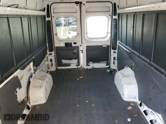 ✅ 2016 Ram ProMaster Cargo • VIN: 3C6URVJG0GE102648 • Lot: 79901564. Listed on Copart with 146,051 mi. Free auction sales archive from the USA and detailed vehicle history report at DreamBid. Image 10.
