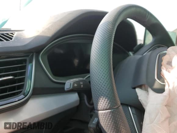 ✅ 2025 Audi Q5 S line Premium Plus • VIN: WA1EAAFY1S2019549 • Lot: 80476225. Wystawiony na Copart z przebiegiem Nie podano. Bezpłatny archiwum sprzedaży aukcyjnych z USA i szczegółowy raport historii pojazdu na DreamBid. Zdjęcie 9.