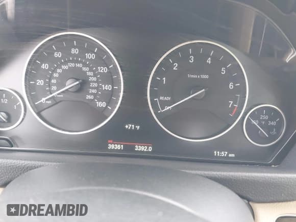 ✅ 2018 BMW 3 Series 330i • VIN: WBA8B9G58JNU97948 • Lot: 43534682. Listed on IAAI with 39,361 mi. Free auction sales archive from the USA and detailed vehicle history report at DreamBid. Image 15.