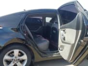 ✅ 2013 Hyundai Elantra GLS • VIN: KMHDH4AE4DU765489 • Lot: 43574109. Wystawiony na IAAI z przebiegiem 244 675 mil. Bezpłatny archiwum sprzedaży aukcyjnych z USA i szczegółowy raport historii pojazdu na DreamBid. Zdjęcie 8.