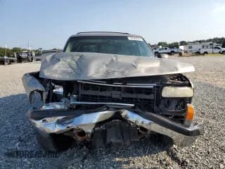 ✅ 2001 Chevrolet Suburban LS • VIN: 3GNEC16TX1G181956 • Lot: 67602314. Wystawiony na Copart z przebiegiem Nie podano. Bezpłatny archiwum sprzedaży aukcyjnych z USA i szczegółowy raport historii pojazdu na DreamBid. Zdjęcie 5.