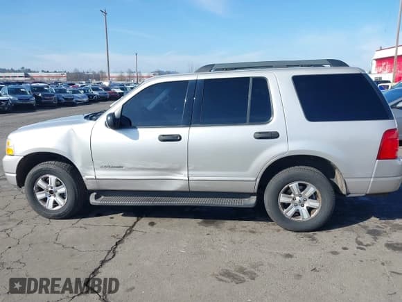 ✅ 2005 Ford Explorer XLT • VIN: 1FMZU73K45ZA17254 • Лот: 41713103. Опубликован ранее на IAAI с пробегом 198 634 миль. Бесплатный доступ к архиву аукционных продаж из США и подробный отчёт об истории автомобиля на DreamBid. Изображение 14.