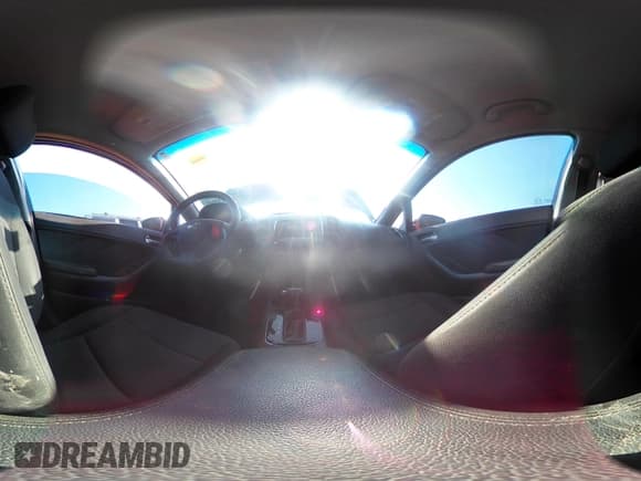 ✅ 2018 Kia Forte LX • VIN: 3KPFL4A71JE222446 • Лот: 43011809. Опубликован ранее на IAAI с пробегом 162 829 миль. Бесплатный доступ к архиву аукционных продаж из США и подробный отчёт об истории автомобиля на DreamBid. Изображение 18.