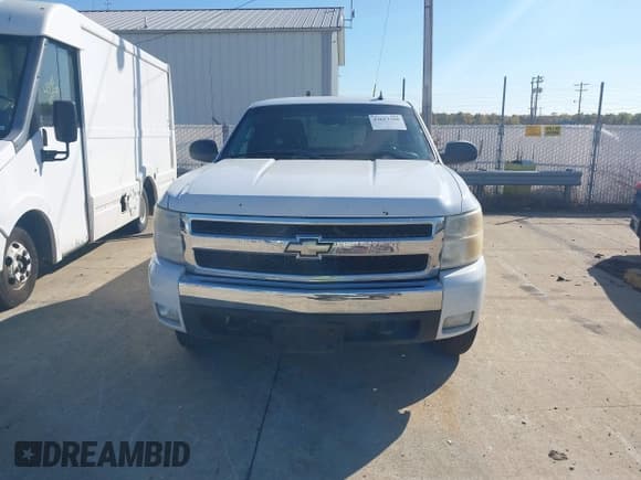✅ 2007 Chevrolet Silverado 1500 1LT • VIN: 2GCEC19C071665141 • Lot: 43613388. Listed on IAAI with 262,482 mi. Free auction sales archive from the USA and detailed vehicle history report at DreamBid. Image 12.