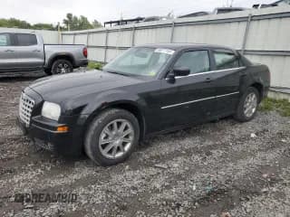 ✅ 2007 Chrysler 300 Limited • VIN: 2C3LK53G57H771707 • Lot: 66577154. Wystawiony na Copart z przebiegiem 127 614 mil. Bezpłatny archiwum sprzedaży aukcyjnych z USA i szczegółowy raport historii pojazdu na DreamBid. Zdjęcie 1.