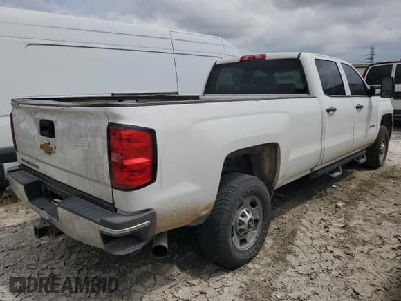 ✅ 2016 Chevrolet Silverado 2500HD Work Truck • VIN: 1GC1CUE88GF102302 • Lot: 70389884. Wystawiony na Copart z przebiegiem 316 549 mil. Bezpłatny archiwum sprzedaży aukcyjnych z USA i szczegółowy raport historii pojazdu na DreamBid. Zdjęcie 3.
