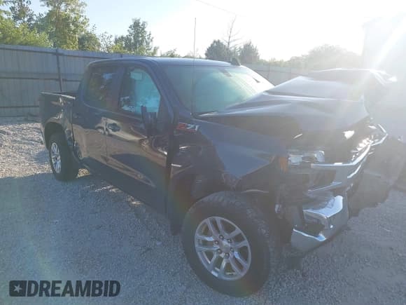 ✅ 2019 Chevrolet Silverado 1500 LT • VIN: 1GCUYDED4KZ136983 • Lot: 43057619. Wystawiony na IAAI z przebiegiem 91 824 mil. Bezpłatny archiwum sprzedaży aukcyjnych z USA i szczegółowy raport historii pojazdu na DreamBid. Zdjęcie 1.