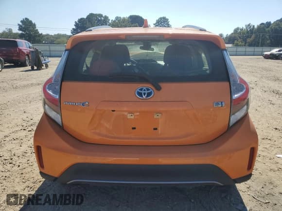 ✅ 2018 Toyota Prius Two • VIN: JTDKDTB37J1619860 • Lot: 86095045. Wystawiony na Copart z przebiegiem Nie podano. Bezpłatny archiwum sprzedaży aukcyjnych z USA i szczegółowy raport historii pojazdu na DreamBid. Zdjęcie 6.