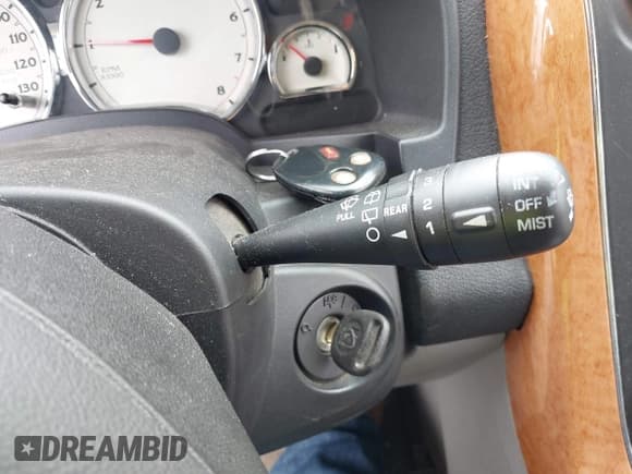 ✅ 2007 Saturn VUE V6 • VIN: 5GZCZ63417S825725 • Lot: 41883551. Wystawiony na IAAI z przebiegiem 165 661 mil. Bezpłatny archiwum sprzedaży aukcyjnych z USA i szczegółowy raport historii pojazdu na DreamBid. Zdjęcie 11.