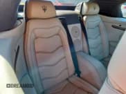 ✅ 2013 Maserati GranTurismo Sport • VIN: ZAM45VMA7D0070308 • Lot: 90467755. Wystawiony na Copart z przebiegiem 32 573 mil. Bezpłatny archiwum sprzedaży aukcyjnych z USA i szczegółowy raport historii pojazdu na DreamBid. Zdjęcie 10.