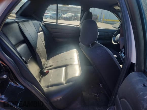 ✅ 2007 Ford Police Interceptor • VIN: 2FAFP71W07X138219 • Лот: 92357565. Опубликован ранее на Copart с пробегом 132 073 миль. Бесплатный доступ к архиву аукционных продаж из США и подробный отчёт об истории автомобиля на DreamBid. Изображение 10.