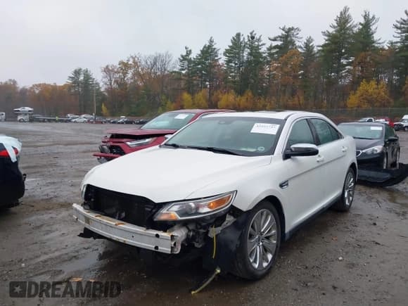 ✅ 2011 Ford Taurus Limited • VIN: 1FAHP2JW6BG111973 • Lot: 43557737. Listed on IAAI with 161,089 mi. Free auction sales archive from the USA and detailed vehicle history report at DreamBid. Image 2.