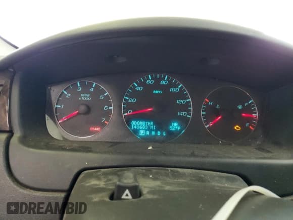 ✅ 2014 Chevrolet Impala LTZ • VIN: 2G1WC5E32E1184914 • Лот: 75696004. Опубликован ранее на Copart с пробегом 141 683 миль. Бесплатный доступ к архиву аукционных продаж из США и подробный отчёт об истории автомобиля на DreamBid. Изображение 9.