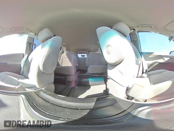 ✅ 2017 Toyota Sienna LE • VIN: 5TDKZ3DC9HS803743 • Lot: 91436895. Listed on Copart with 130,550 mi. Free auction sales archive from the USA and detailed vehicle history report at DreamBid. Image 15.