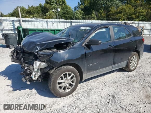 ✅ 2022 Chevrolet Equinox LS • VIN: 2GNAXSEV6N6119922 • Лот: 71214805. Опубликован ранее на Copart с пробегом 114 781 миль. Бесплатный доступ к архиву аукционных продаж из США и подробный отчёт об истории автомобиля на DreamBid. Изображение 1.