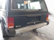 ✅ 1986 Jeep Cherokee • VIN: 1JCWL7721GT045697 • Лот: 42694372. Опубликован ранее на IAAI с пробегом 225 109 миль. Бесплатный доступ к архиву аукционных продаж из США и подробный отчёт об истории автомобиля на DreamBid. Изображение 6.