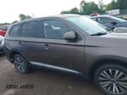 ✅ 2020 Mitsubishi Outlander SE • VIN: JA4AD3A37LZ004298 • Lot: 42496775. Listed on IAAI with 64,903 mi. Free auction sales archive from the USA and detailed vehicle history report at DreamBid. Image 14.