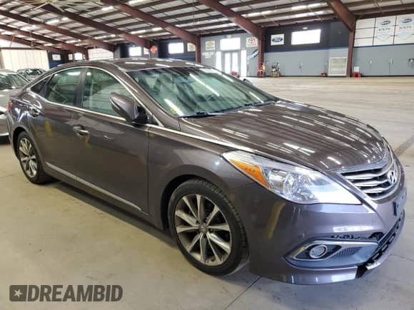 2015 Hyundai Azera z VIN KMHFG4JG3FA472426, wystawiony jako Copart lot #53330305 z przebiegiem 220 760 mil mil oraz Czysty tytuł • Clean title. Historia ofert i sprzedaży dostępna na DreamBid. Obrazek 4.