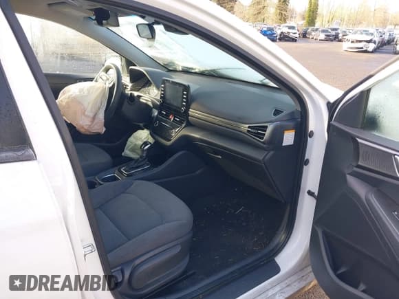 ✅ 2020 Hyundai Ioniq Blue • VIN: KMHC65LC0LU239135 • Lot: 41493510. Wystawiony na IAAI z przebiegiem Nie podano. Bezpłatny archiwum sprzedaży aukcyjnych z USA i szczegółowy raport historii pojazdu na DreamBid. Zdjęcie 5.