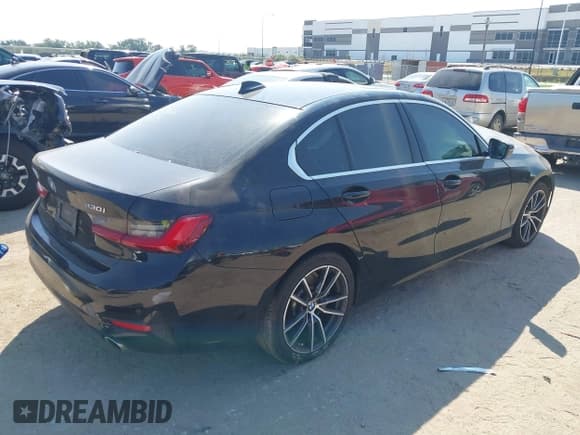 ✅ 2020 BMW 3 Series 330i • VIN: 3MW5R1J04L8B05664 • Lot: 43195890. Wystawiony na IAAI z przebiegiem 93 851 mil. Bezpłatny archiwum sprzedaży aukcyjnych z USA i szczegółowy raport historii pojazdu na DreamBid. Zdjęcie 4.